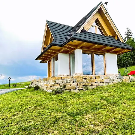 Zagroda Rusinski 木屋 布库维纳塔然斯卡